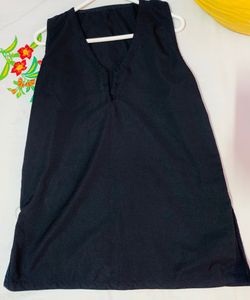 Sleeveless regular top for women
