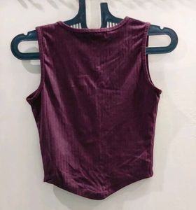 Ribbed Sleeveless Burgundy Top