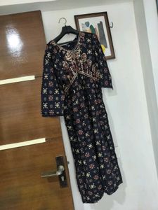 Embroidered 4 Kurti set