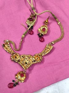 Polaki Necklace and Earring Set