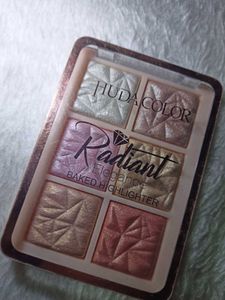 HUDA COLORRadiantEleganceBAKED HIGHLIGHTER