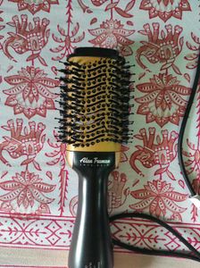 Alan Truman Gold Blow Brush