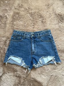 Chic Ruched Button-Up Crop Top