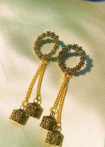 Pack Of 1 Long Earrings