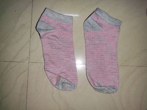 Casual Shoes with 2 pair Of Socks Free
