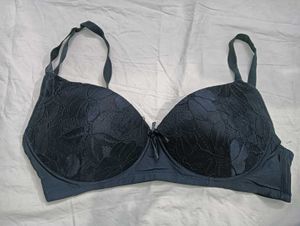 Elegant 40d💛 Black Lace Bra