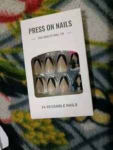 Press On Nails - 24 Reusable Nail
