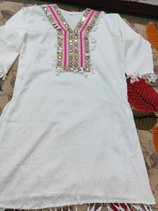 White Embroidered Kurta with Mirror Work