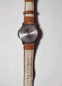 Original Fluid Watch In Used Condition And Battery Is Dead