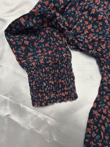 Crop Floral Print Smocked Top