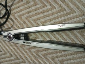Hair Majesty Professional Iron