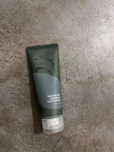 Isntree Mugwort Calming Clay Mask (100ml) – Barely