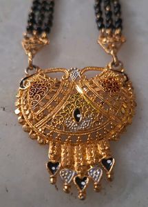 Exquisite Gold Mangalsutra Necklace