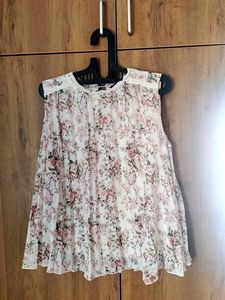 Premium Floral Pleated Georgette Top by Fig