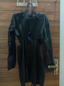 Chic Black Cut-Out Dress