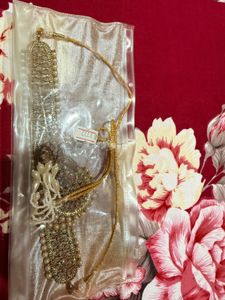 Elegant Kundan &amp; Pearl Jewellery Set