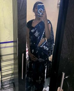 Blue &amp; White Batik Print Malai Cotton Saree