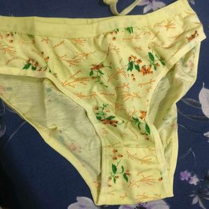 Cute Floral Bra and Panty Set