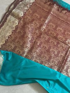 Beautiful Teal Saree with Goldenborder and blouse