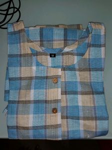 Top (AVAILABLE IN 3 SIZES - S,M,L)