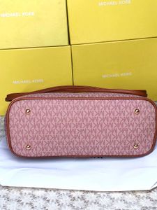 Michael kors Luxurious Tote bag onion pink 🩷