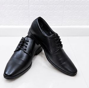 Classic Black Formal Shoes only 3 to 4 time used
