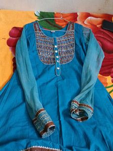 Embroidered Tunic Top