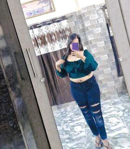 Beautiful Top Nd Jeans