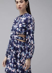 Chic Floral Cut-Out Maxi Dress