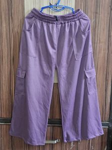 Comfortable Cargo Pants - Lavender &amp; Black