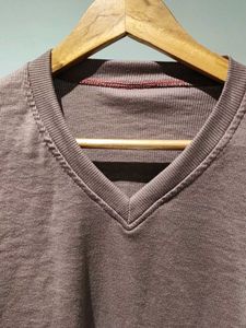 Cute V-neck Top