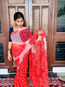 Vibrant Red Bandhani Saree