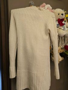 Cozy Cream Cable Knit V-Neck Sweater