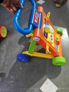 Storio Activity Walker Toy