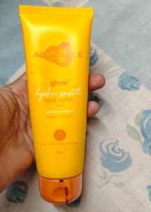 Aqualogica Glow Hydra Melt &amp; Gel Sunscreen