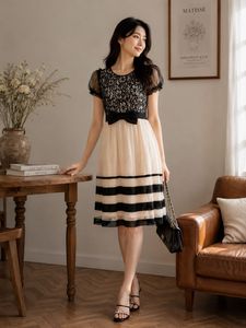 Elegant Lace & Tulle Midi Dress