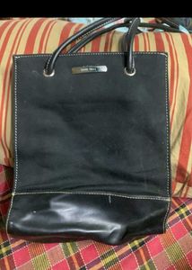 *price reduced* Classic Black Shoulder Bag