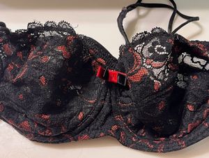 Elegant Black Lace Bra by enamor