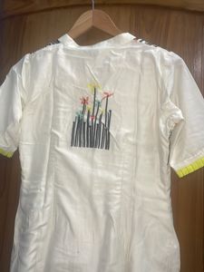 Beautiful Embroidered Kurta With Inner Attached