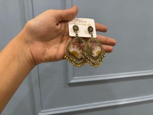 Resin Handmade Floral Dangle Earrings
