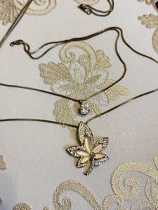 Elegant double chain Flower Pendant Necklace