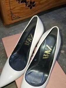 ZARA White Pointed Toe Heels