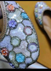 Embellished Ethnic Juttis