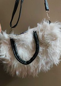 combo White Furry Handbag Micky clutch ❤️
