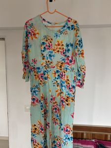 Vibrant Floral Print Kurta