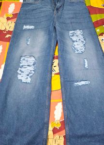 Distressed Wide Leg Jeans