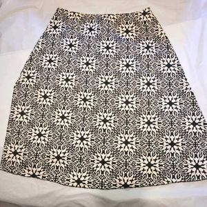 Last Call-VTG Hypnotized Black &amp; Cream skirt