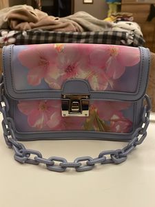 Lino Perros Sling