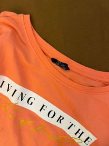 Coral Crew Neck Graphic Sweatshirt