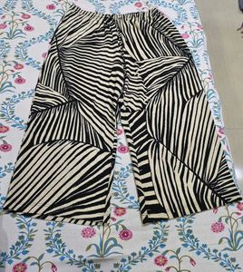 H&M Stylish Black & Beige Palazzo Pants